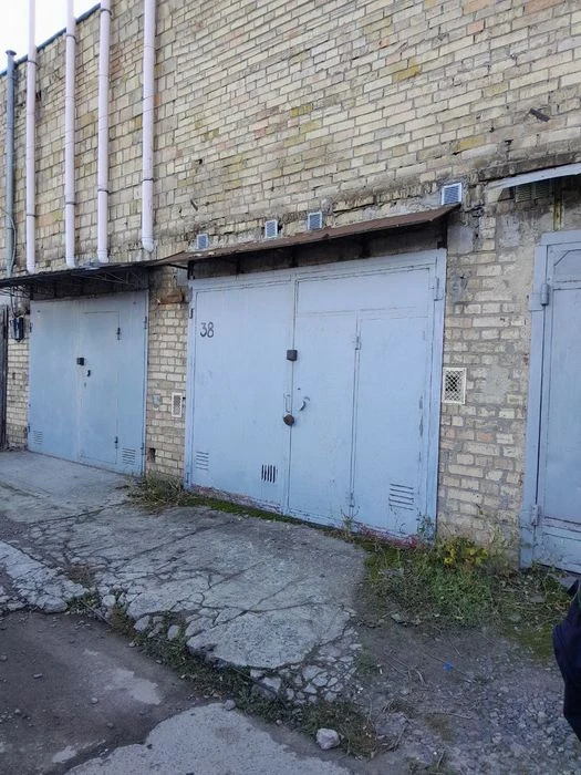 Гараж без торгу. Дорогожичi. Сирецька, 39. Обмін на ділянку,