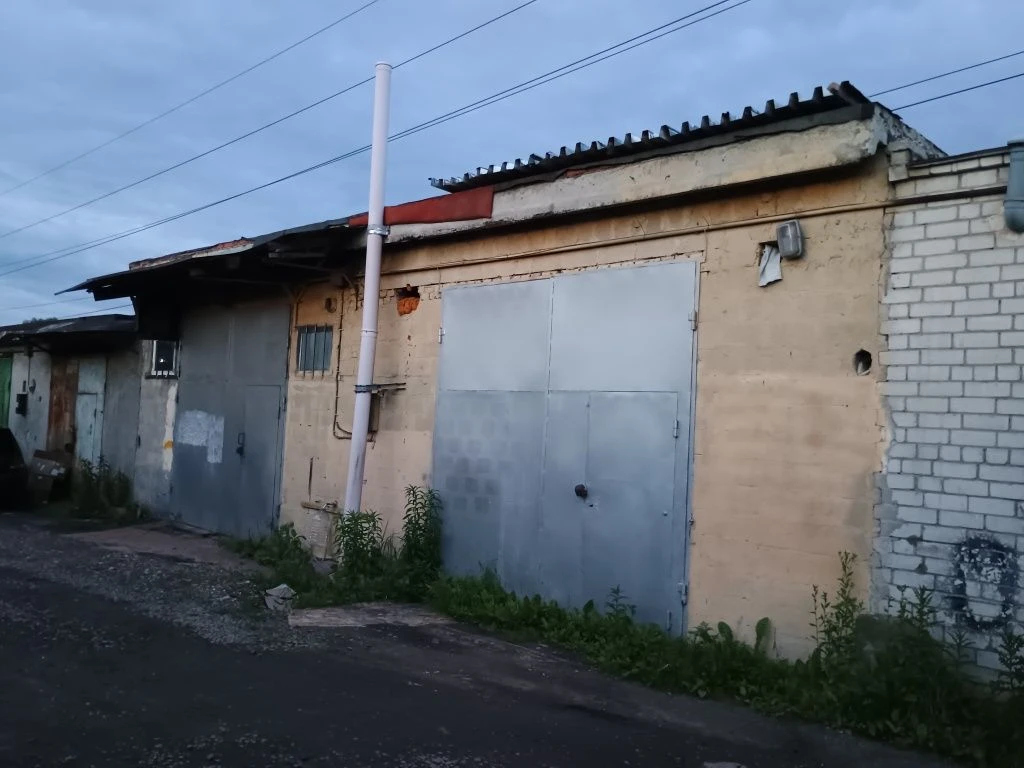 Гараж СТО Техстанція Великий ЧОТИРИ спарені Троєщина 11.6х11