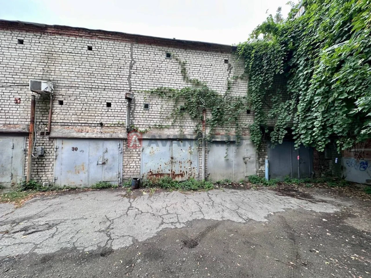 Продам гараж, Центр