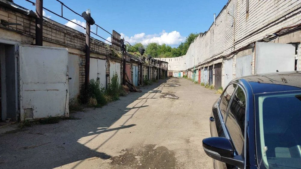 Продам гараж- КП Планер Левобережный 3
