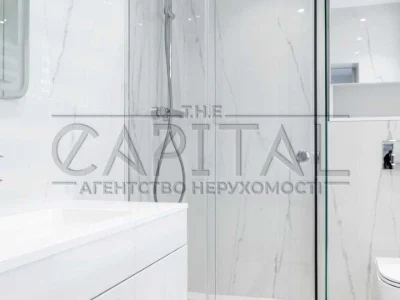 Будинок. Київ, осіння