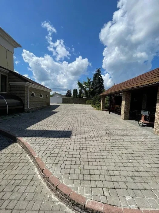 Оренда будинку 755 м², Риболовецька вул.