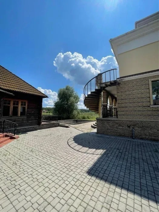 Оренда будинку 755 м², Риболовецька вул.