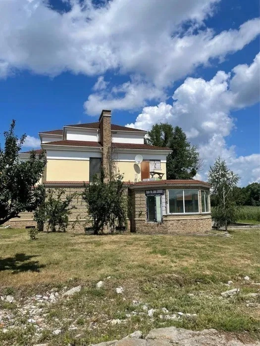 Оренда будинку 755 м², Риболовецька вул.