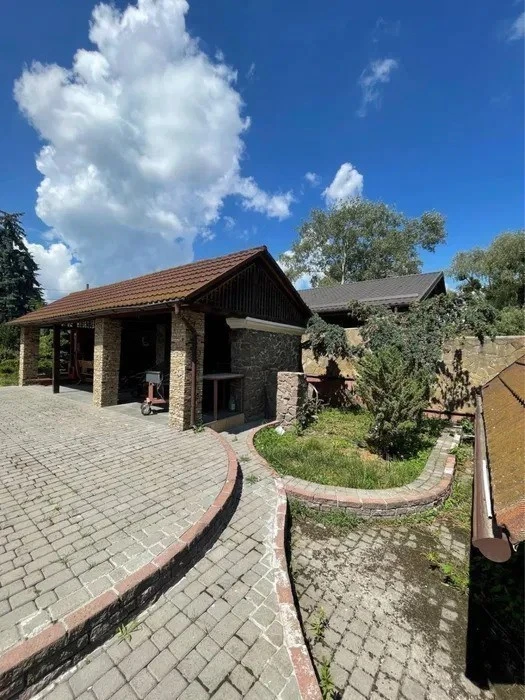 Оренда будинку 755 м², Риболовецька вул.