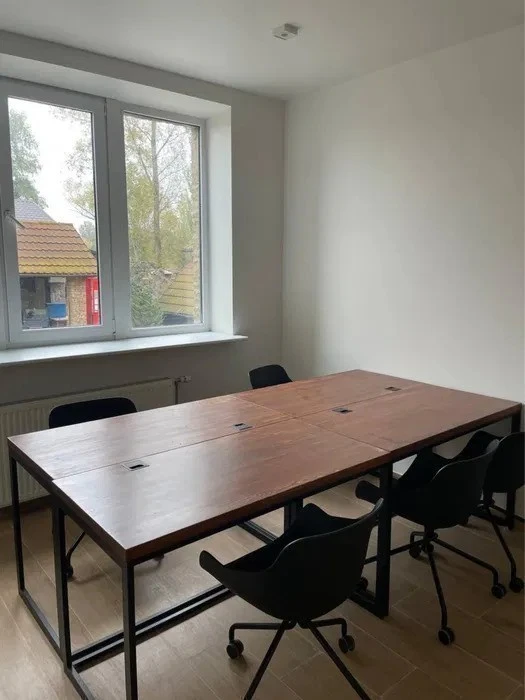 Оренда будинку 755 м², Риболовецька вул.