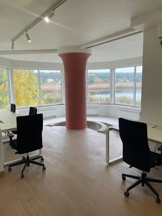 Оренда будинку 755 м², Риболовецька вул.
