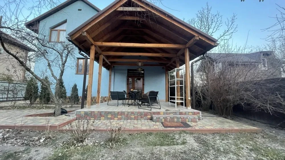 Оренда котеджу 200 м², 52-а Садова вул.