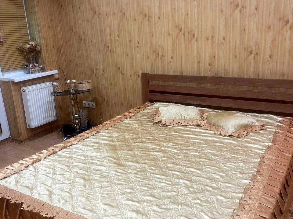 Будинок. Київ, Садова вул.