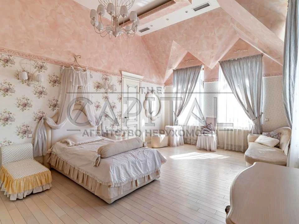 Будинок. Київ, Петра Радченка вул.