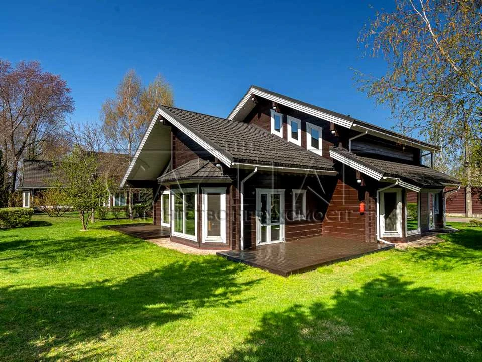 Будинок. Київ, Квіткова