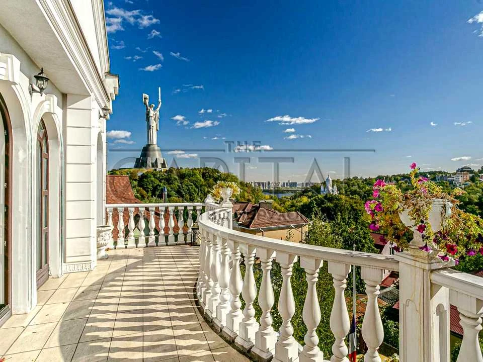 Будинок. Київ, Редутна вул.