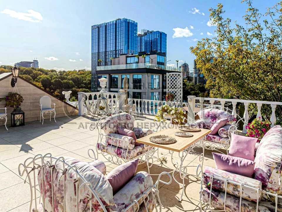 Будинок. Київ, Редутна вул.