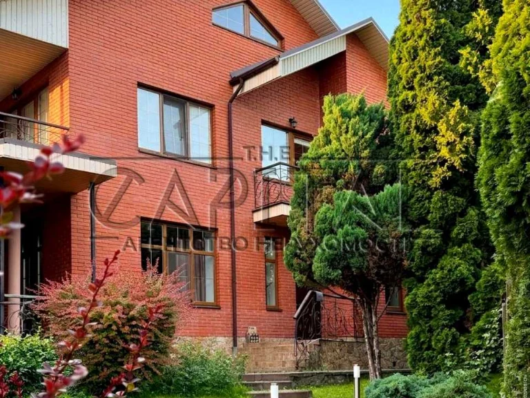 Будинок. Київ, Володимира Сікевича вул.