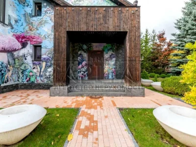 Будинок. Київ, Петра Радченка вул.