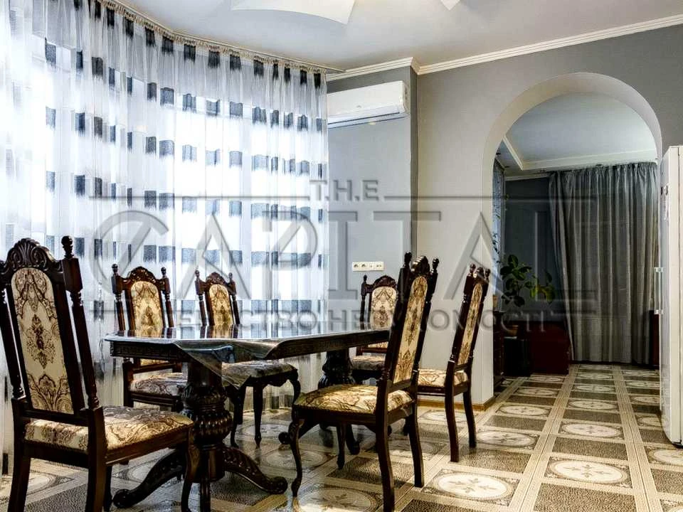 Будинок. Київ, Тодося Осьмачки вул. (Горького)