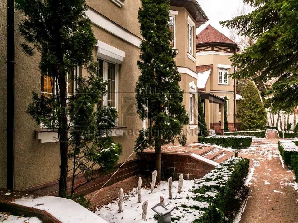 Будинок. Київ, Памви Беринди пров. (Михайла Реута)