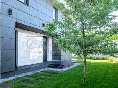 Будинок. Київ, Осіння