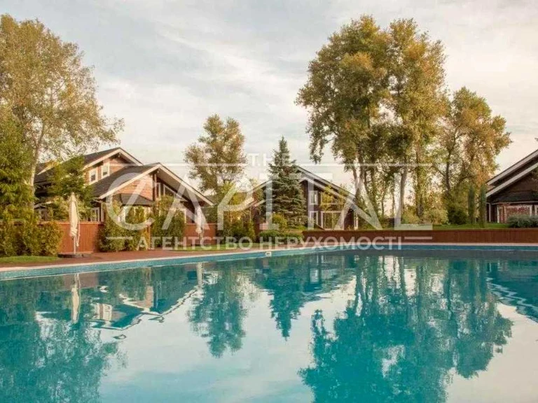 Будинок. Київ, квіткова
