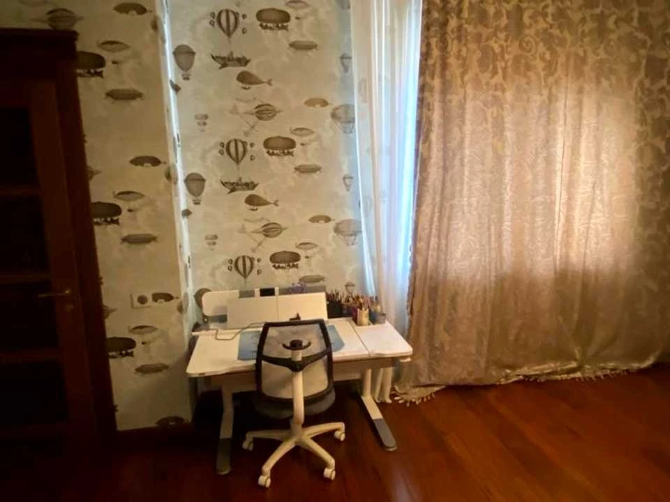 Будинок. Київ, Організаторська вул.