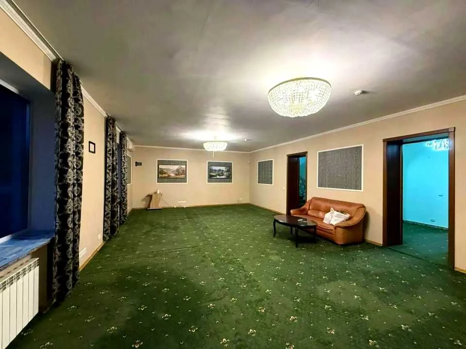 Будинок. Київ, Пирятинська вул.