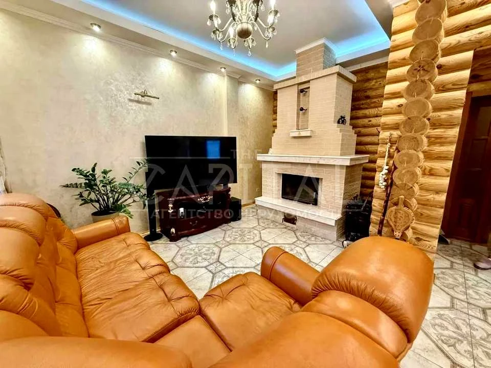 Будинок. Київ, Радистів вул.