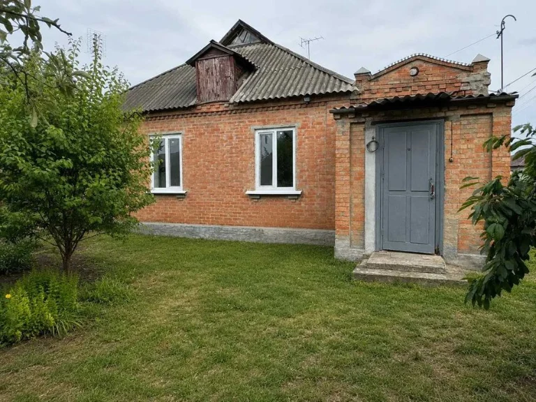 Продаж частини будинку. Окремий двір Розсошенці №20942