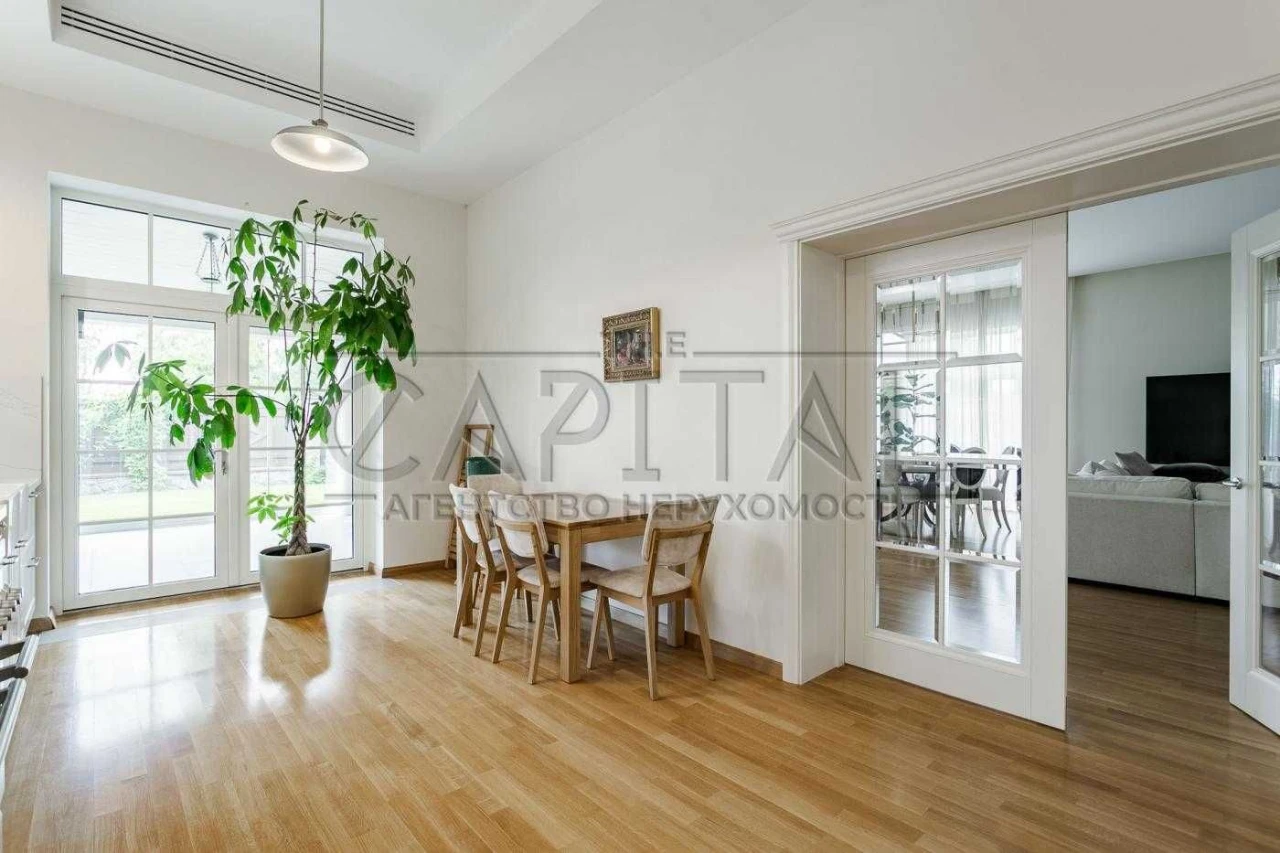 Оренда будинку 600м2, КМ Коник, Чапаївка, Київ