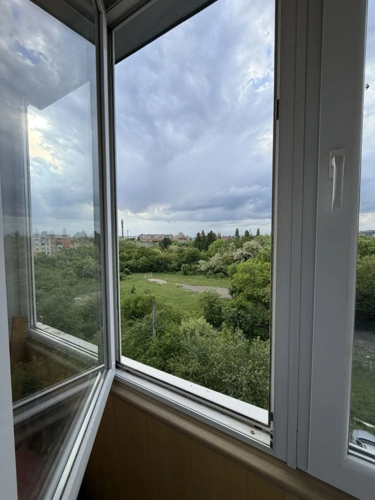 Продаж 2-кімнатної квартири в районі вул. Лавріщева, Ужгород