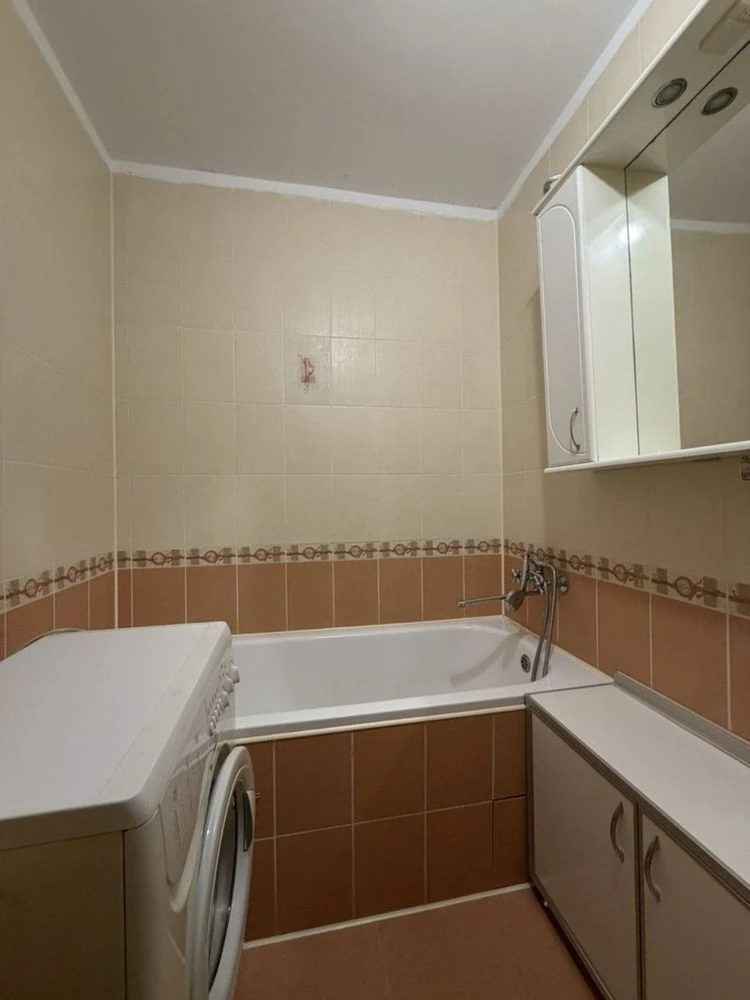 Продаж 2-кімнатної квартири в районі вул. Лавріщева, Ужгород