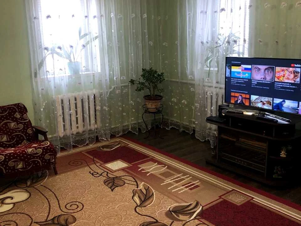 Будинок. Житомир, Набережна Під Скелями вул.