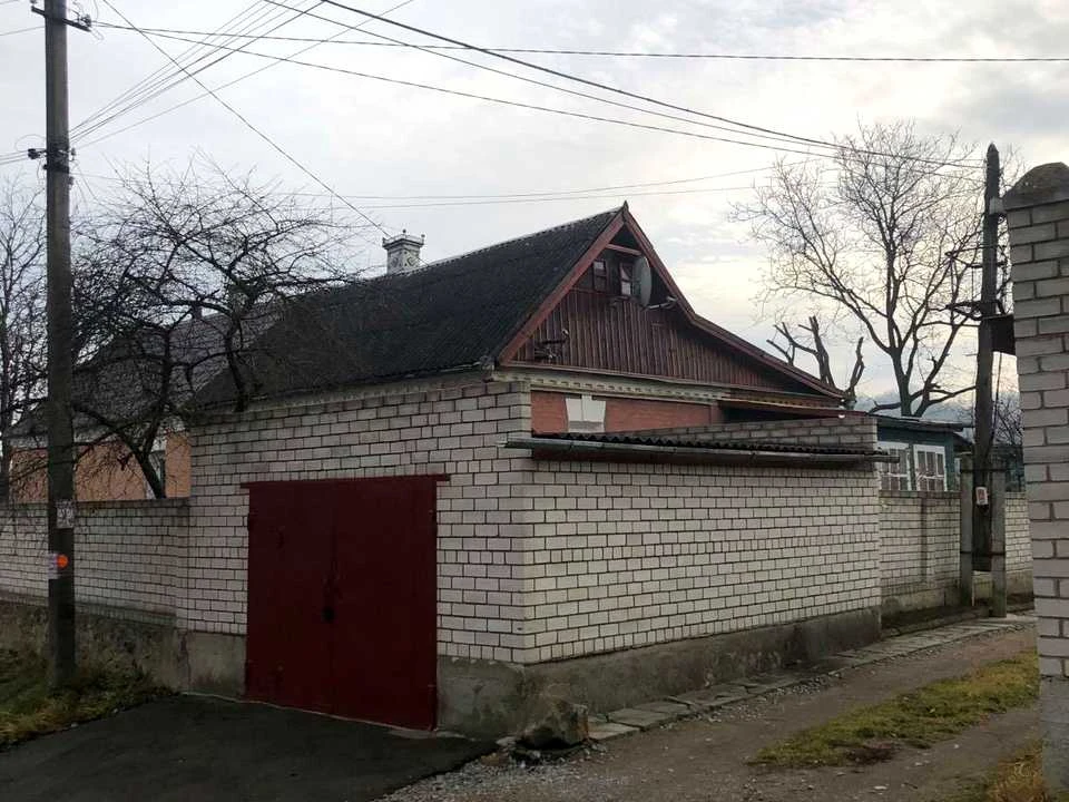 Будинок. Житомир, Набережна Під Скелями вул.