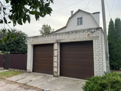 Продаж будинку вул. Довженко