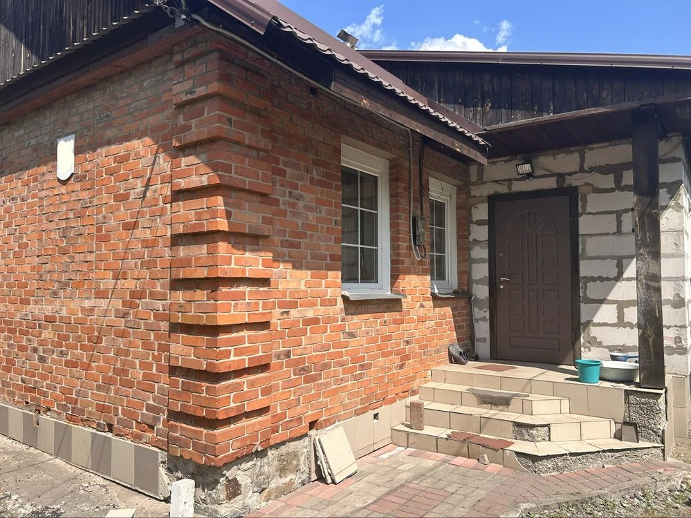 Крошня, продаж частини будинка з усіма зручностями
