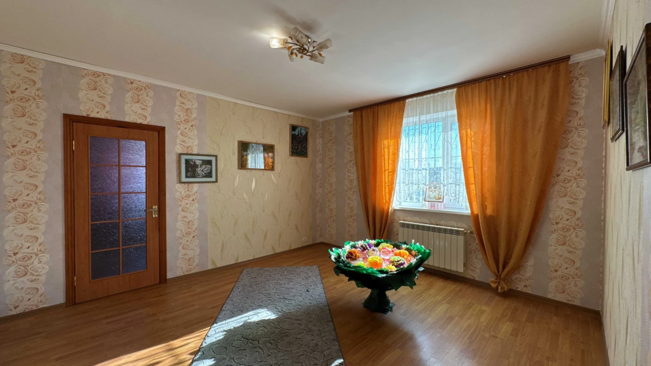 Продається будинок 173 м² у передмісті Житомира