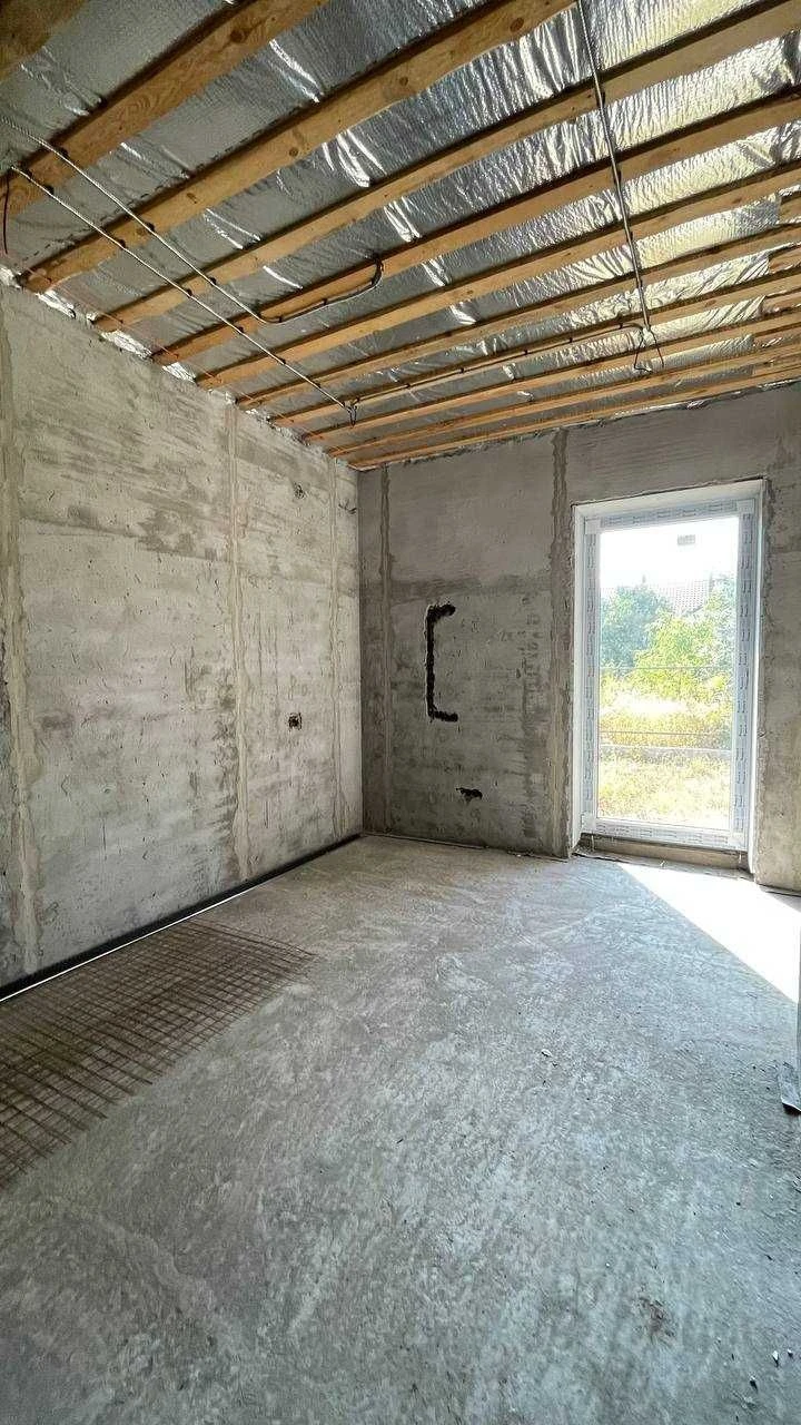 Цегляний будинок 160 м², Лезнево, 8 соток, панорамні вікна.