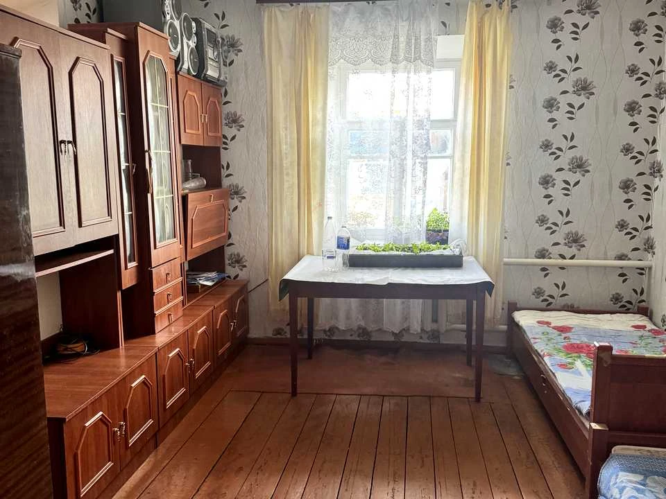 Будинок. Хмельницький, Шкільний пров.