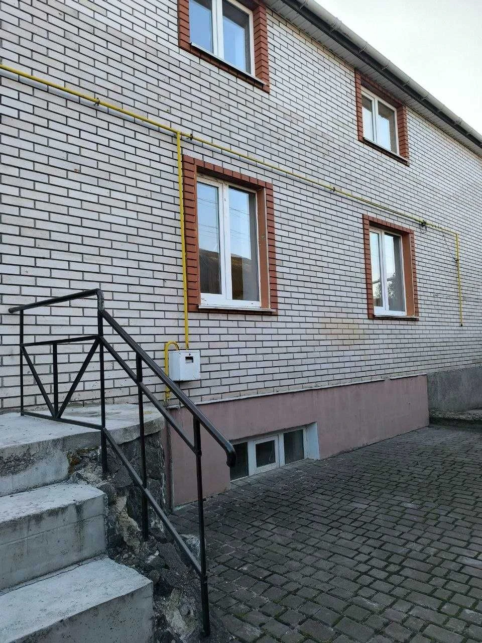 Продам житловий будинок, Ружична 6 кімнат!