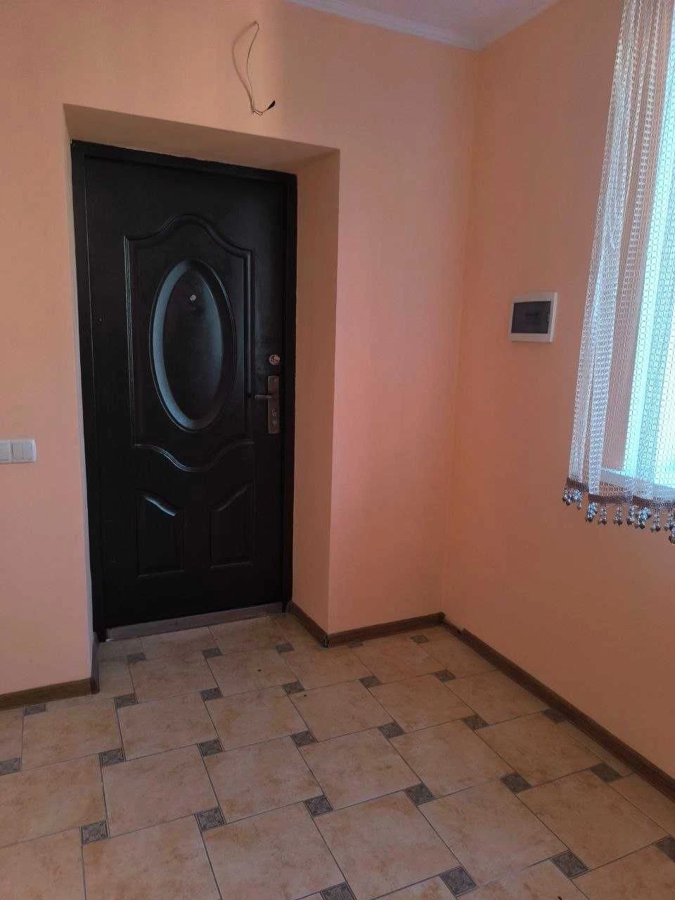 Продам житловий будинок, Ружична 6 кімнат!