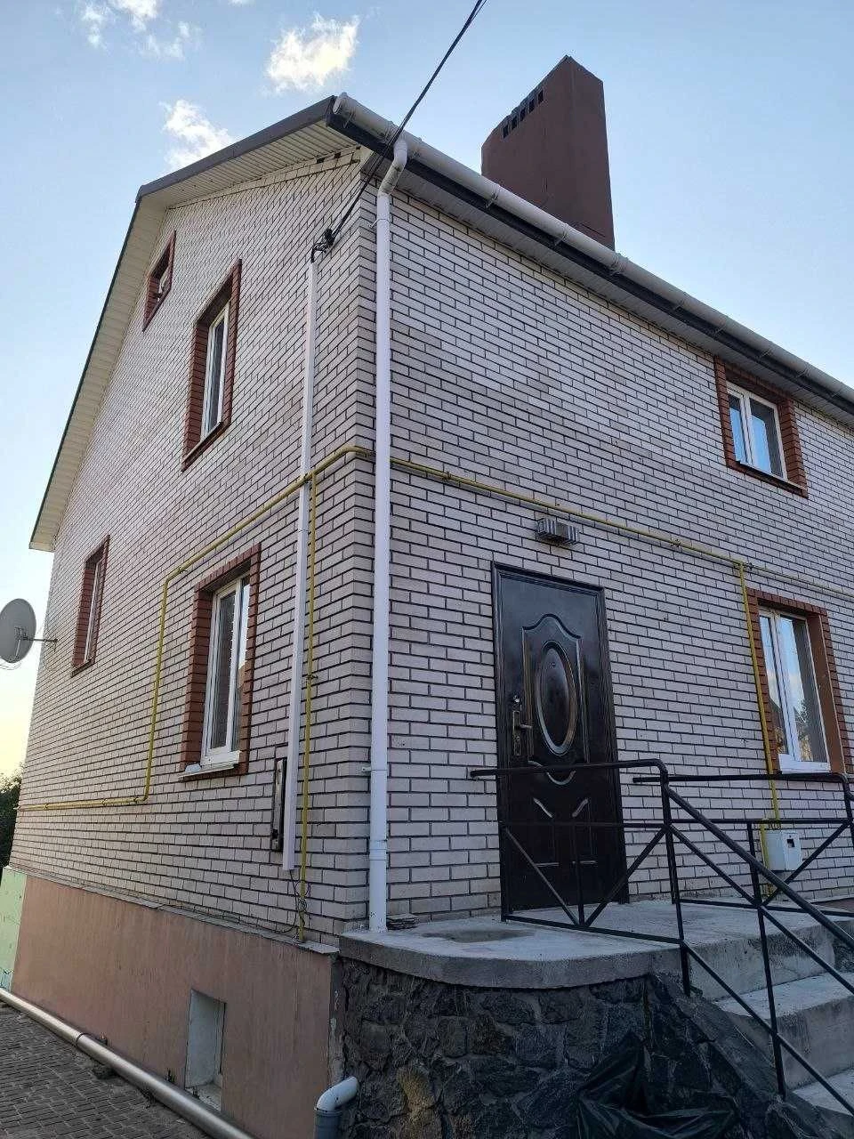 Продам житловий будинок, Ружична 6 кімнат!