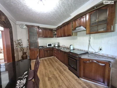 Продаж Дім