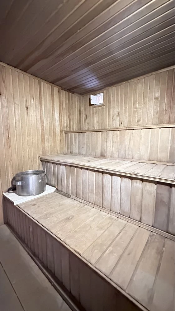 Продаж будинку  з снячною генерацією