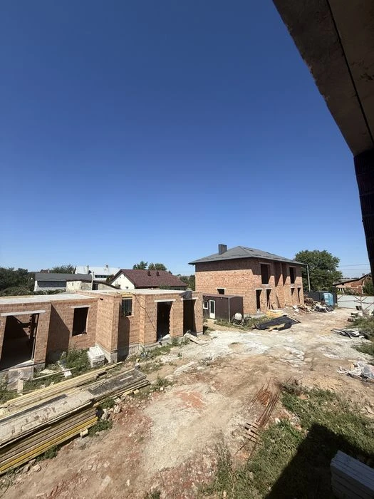 Власний котедж замість тісноі квартри і це все в межах Львов