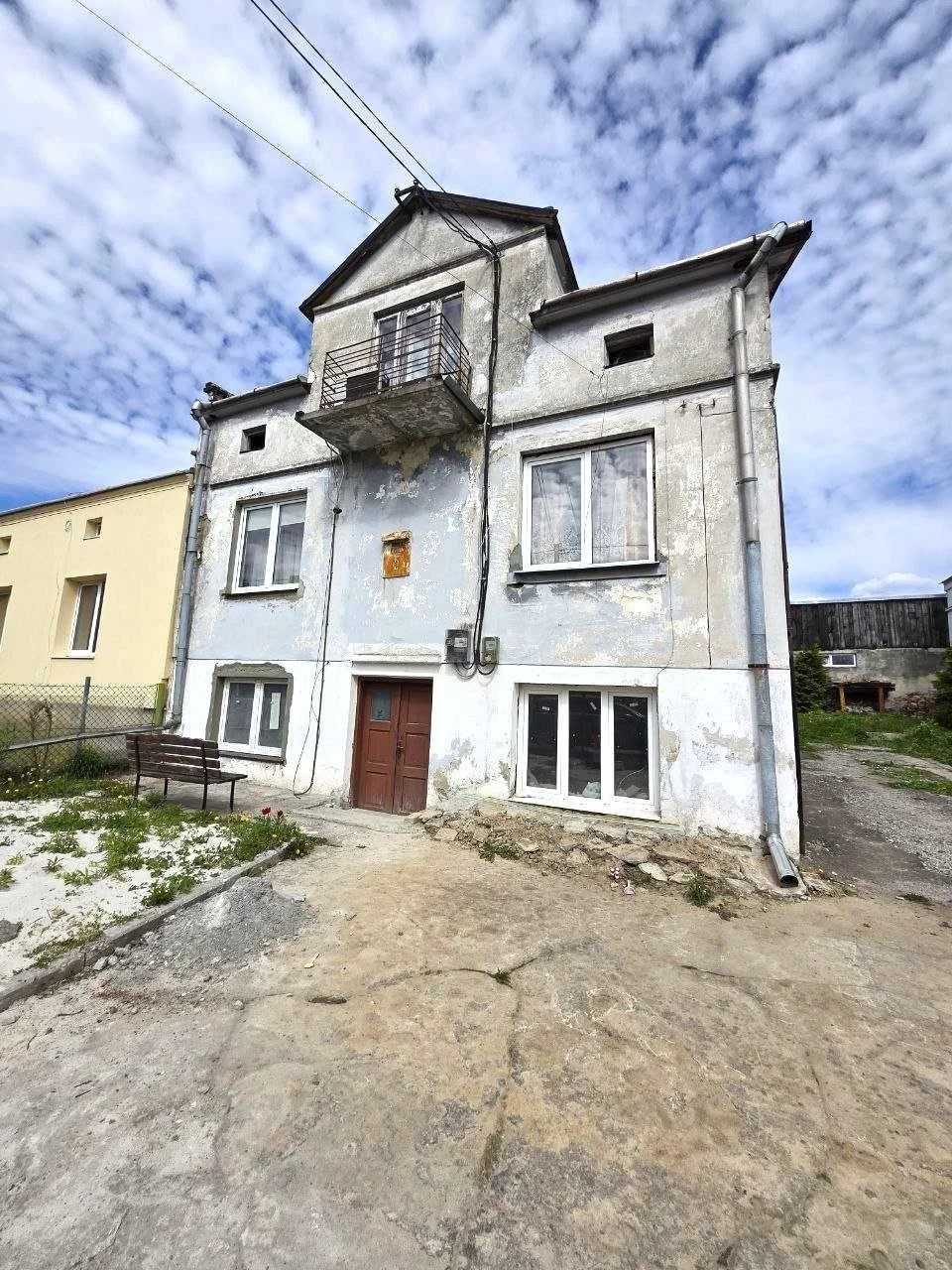 Продаж окремого будинку у Львові по вул. Дубова, 5