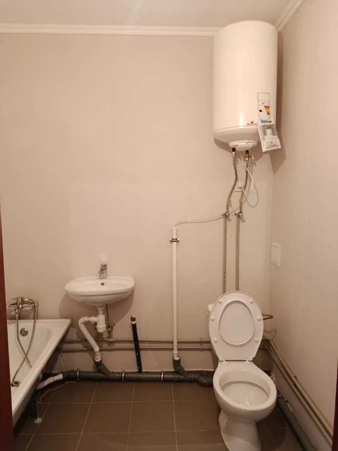 1-room apartment for sale, 50 m², Akademika Glushkova Ave.