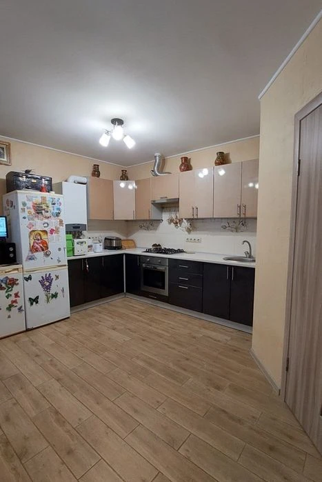 Продам будинок район 5 школа - Голлівуд