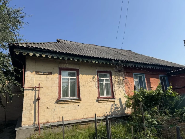 1/2 Частина будинку р-н  кінцевоі 5 тролейбуса