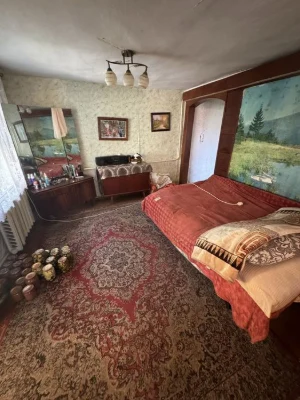1/2 Частина будинку р-н  кінцевоі 5 тролейбуса