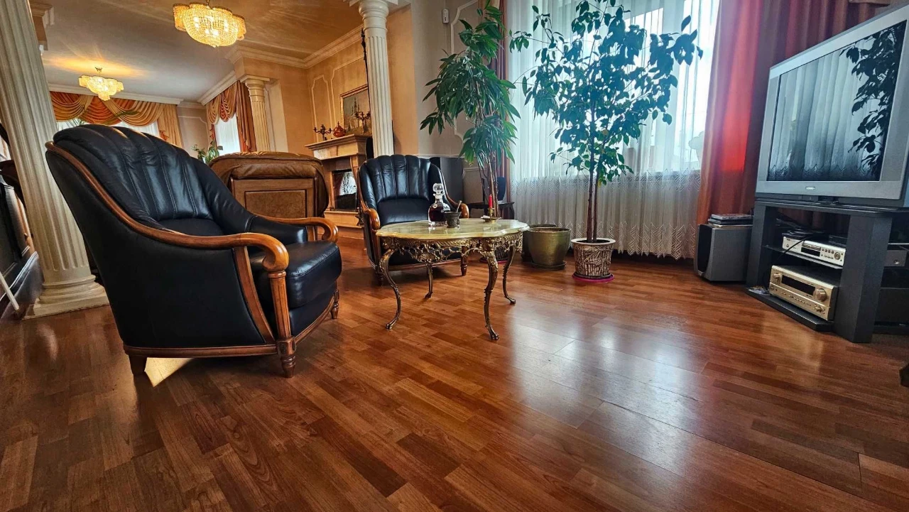 Продаж екстраординарного домоволодіння з ремонтом,меблями та