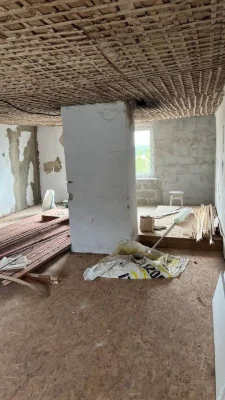 Окремий цегляний будинок на Бобровиці